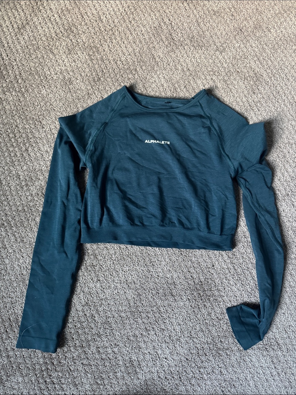 Alphalete Women's Long Sleeve Crop Top in Teal Blue